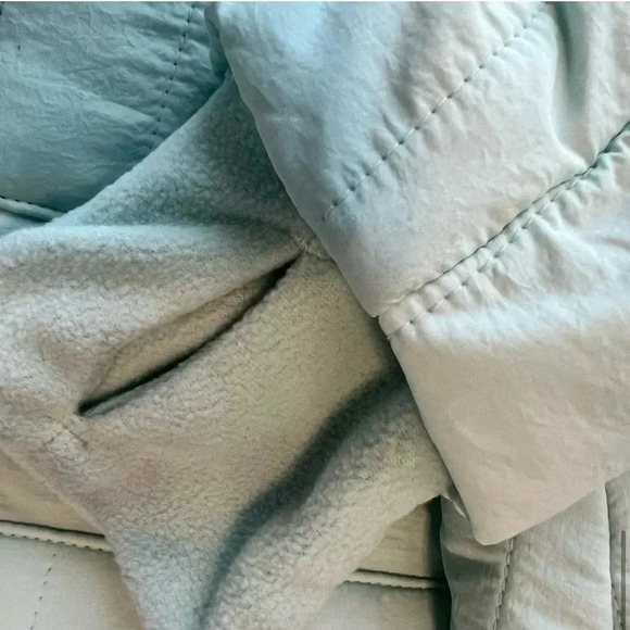 Icy Blue A New Day Two In One Puffer
Coat/Vest Size Small - Picture 6 of 9